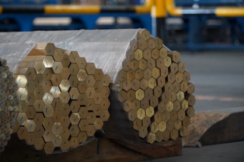 ทองเหลืองเส้นหกเหลี่ยม